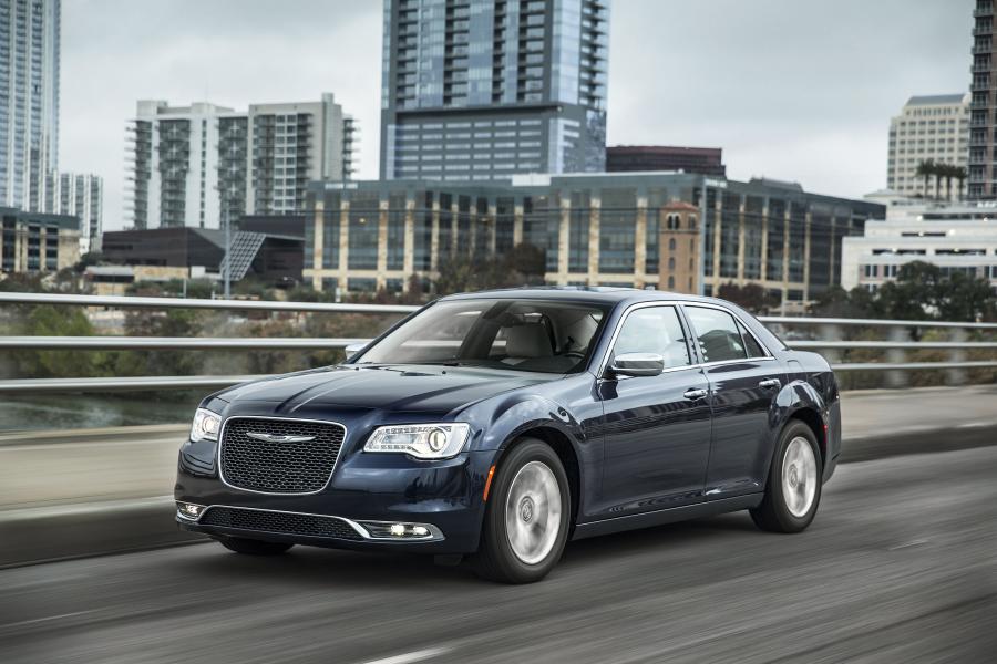  Chrysler 300C 2015 года  (фото 6 из 14)
